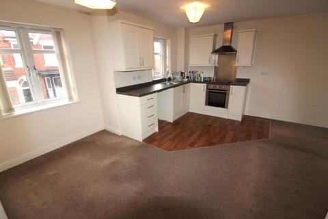 2 bedroom flat to rent, James Park Court