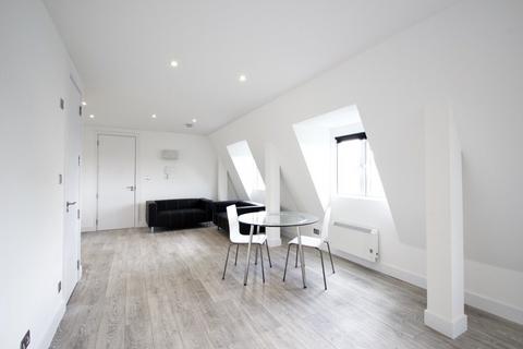 2 bedroom flat to rent, Roxeth House , Shaftesbury Avenue, Harrow