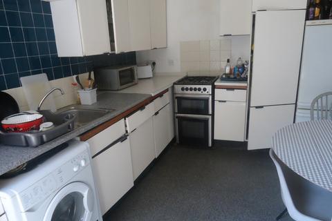 1 bedroom in a house share to rent, A, Woodland Rise, Muswell Hill, N10