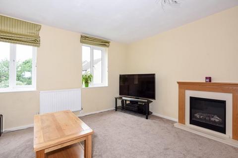 3 bedroom townhouse to rent, Avocet Way,  Bicester,  OX26