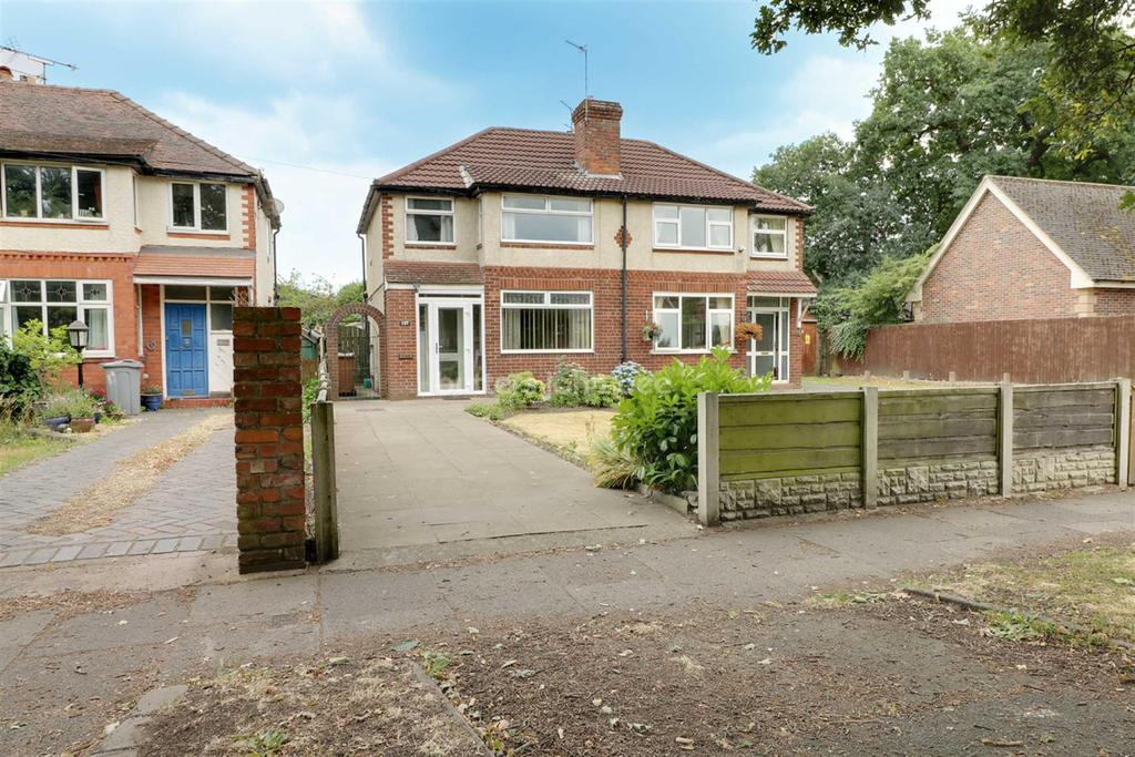 Abbey Road, Sandbach 3 bed semidetached house £169,950
