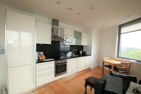 1 bedroom apartment to rent, Altyre Road, East Croydon
