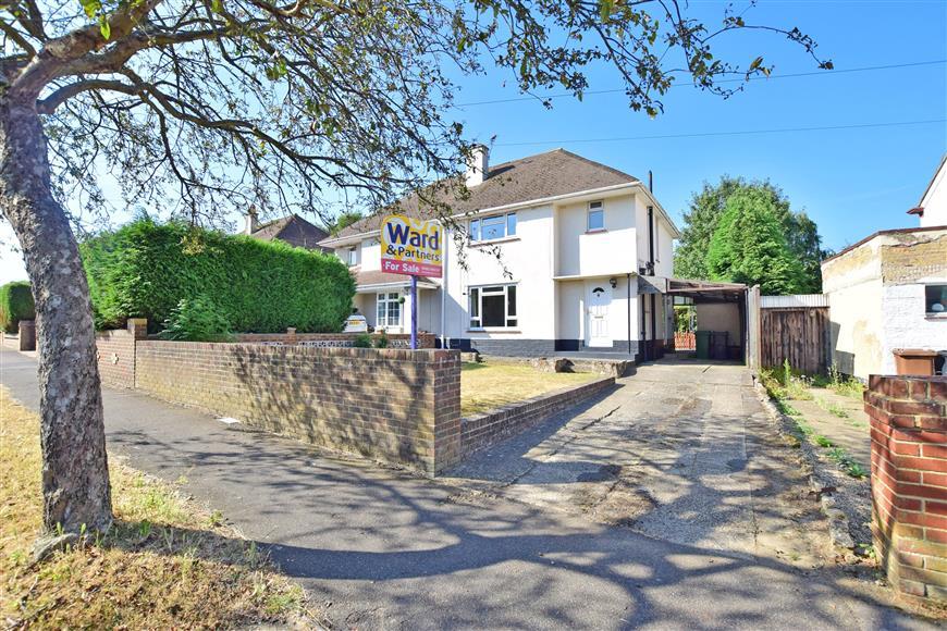 Hampshire Drive, Shepway, Maidstone, Kent 3 bed semidetached house £275,000