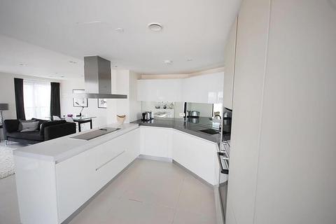2 bedroom apartment for sale, Bezier Apartments, City Road, Old Street, London, EC1Y