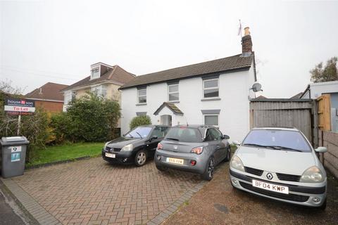 5 bedroom detached house to rent, Denmark Road, Winton, Bournemouth