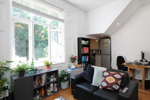 1 bedroom flat to rent, Burghley Road, Kentish Town, NW5