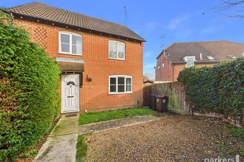 4 bedroom link detached house to rent, Faygate Way, Reading RG6