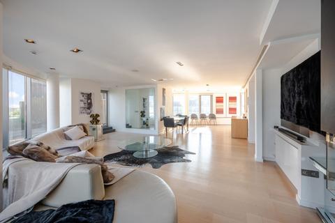 3 bedroom flat for sale, New Providence Wharf, 1 Fairmont Avenue, London