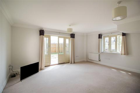 3 bedroom end of terrace house to rent, Griffiths Close, Cirencester, GL7