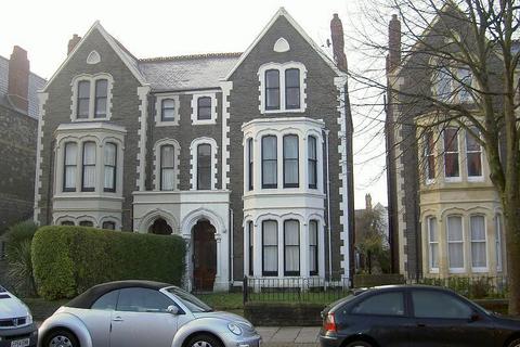 Studio to rent, Cathedral Road, Cardiff