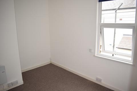 Studio to rent, Cathedral Road, Cardiff