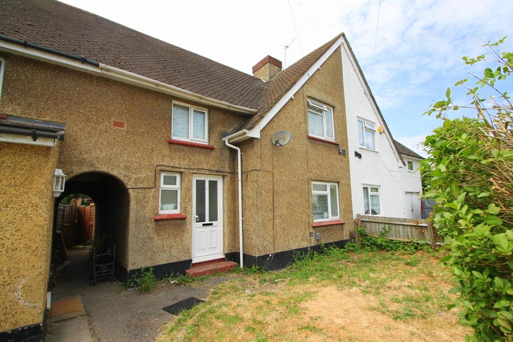 Stanwell Close, Stanwell Village, TW19 3 bed terraced house £250,000