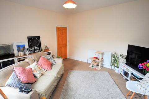 2 bedroom flat to rent, William Street, Newcastle Upon Tyne