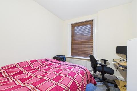 2 bedroom flat to rent, William Street, Newcastle Upon Tyne
