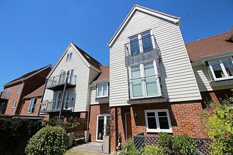 3 bedroom townhouse to rent, Little Stone Mews, Draymans Lane, SL7 2FR