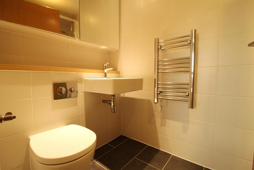 Ensuite