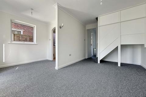 undefined, 3 bedroom Semi Detached House in Tangmere