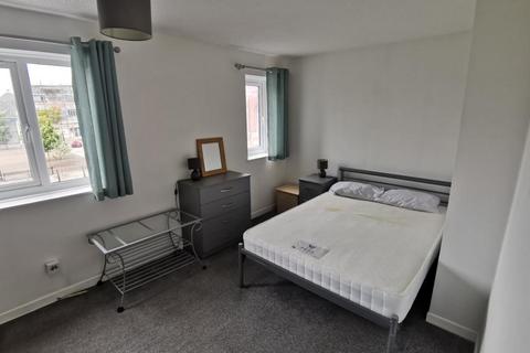 2 bedroom flat to rent, Abernethy Quay, Marina, SA1 1UF