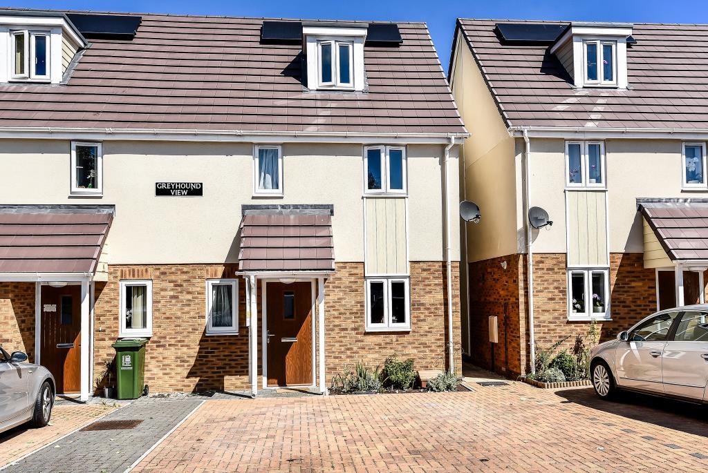 Greyhound View, Sandy Lane, Oxford, OX4 3 bed house £300,000