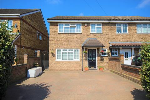 4 Bedroom Semi Detached House For Sale Askwith Road Rainham Es 4 Bedroom Semi Detached House For Sale Askwith Road Rainham Es