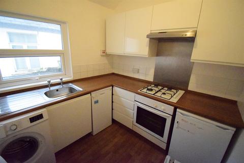 2 bedroom flat to rent, Hamilton Street, First Floor, Cardiff