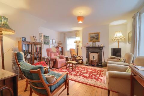 2 bedroom end of terrace house for sale, The Green, Norton