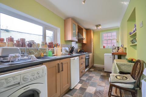 2 bedroom end of terrace house for sale, The Green, Norton