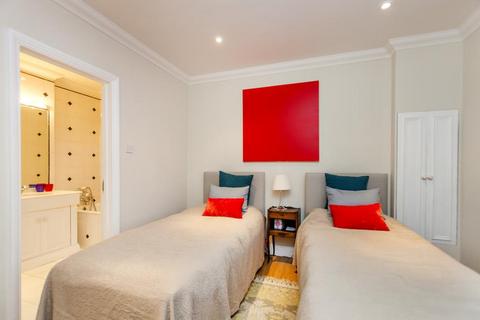 undefined, PHILLIMORE WALK, KENSINGTON, W8
