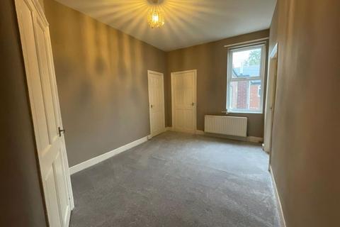 3 bedroom flat to rent, St. Aidans Street, Gateshead NE8