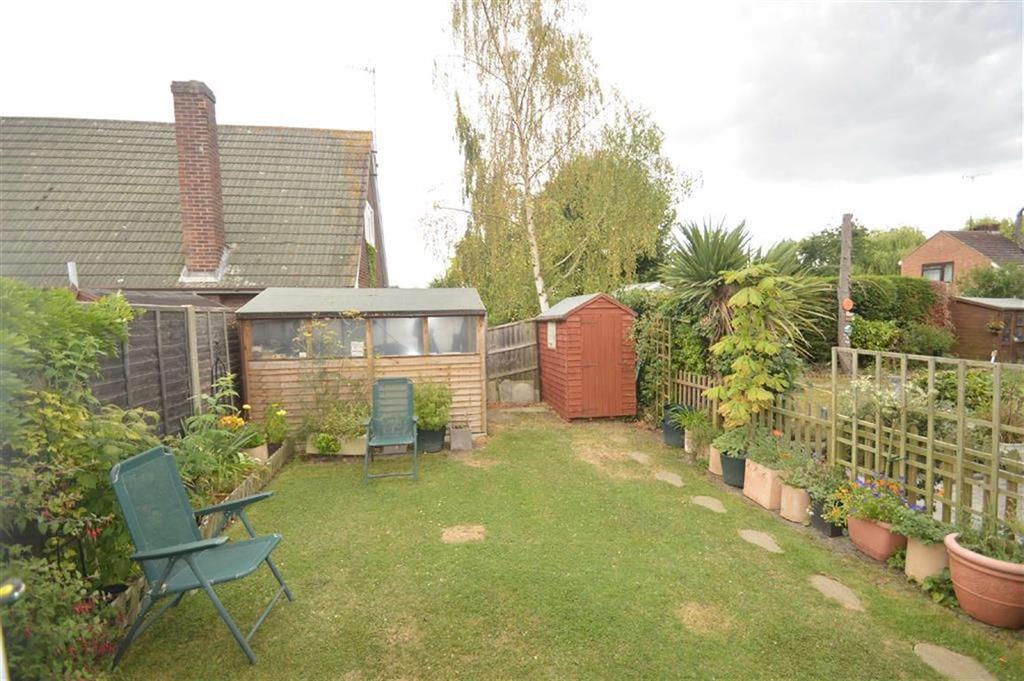 Plumberow Avenue, Hockley, Essex 4 bed semidetached house £375,000