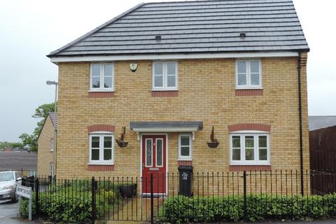 4 bedroom detached house to rent, 3 Thornborough Way Hamilton LE5 1AX