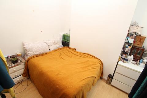 1 bedroom flat to rent, Mosslea Road, Penge, SE20
