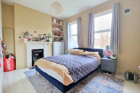 2 bedroom flat to rent, Devonshire Road,  Honor Oak, SE23