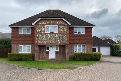 5 bedroom detached house to rent, Cheshunt