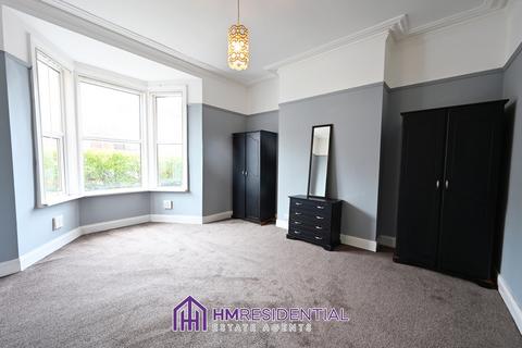 2 bedroom ground floor flat to rent - Trewhitt Road, Heaton NE6
