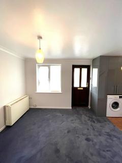 1 bedroom end of terrace house to rent, Bader Gardens , Cippenham , Berkshire  SL1