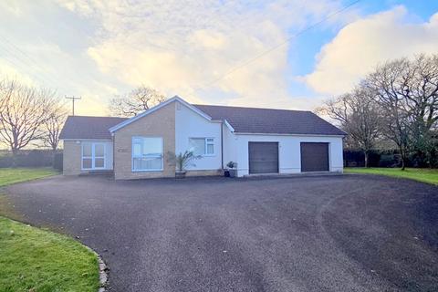 3 bedroom detached bungalow to rent, Milton Damerel, Holsworthy