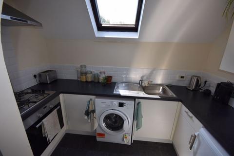 2 bedroom house to rent, Hutchings Mead, Exeter