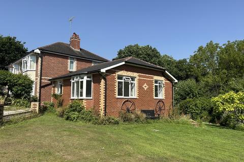 2 bedroom semi-detached bungalow to rent, Tedburn St Mary, Exeter