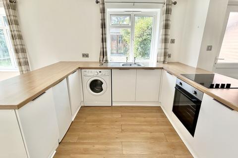 2 bedroom semi-detached bungalow to rent, Tedburn St Mary, Exeter