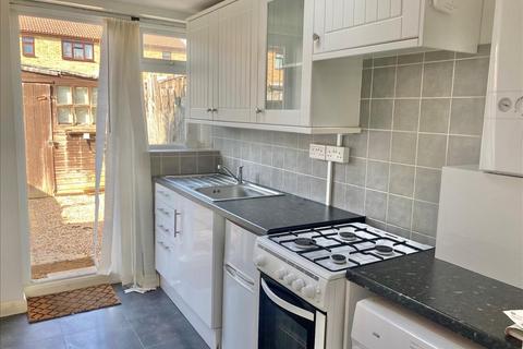 undefined, Chertsey Road, Feltham, TW13