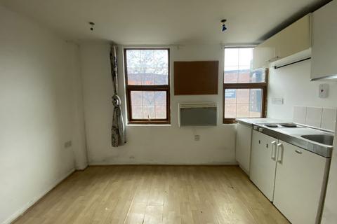 Studio to rent, Wick Lane,  Bow, E3