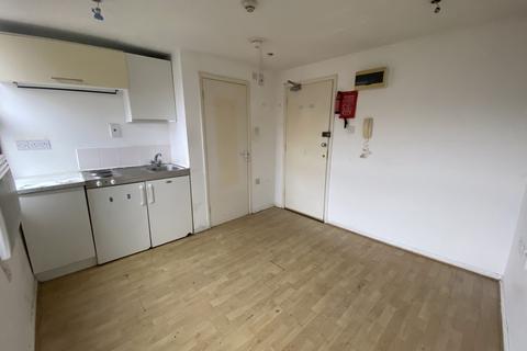 Studio to rent, Wick Lane,  Bow, E3