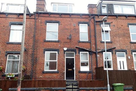 2 bedroom house to rent, Chichester Street, Armley