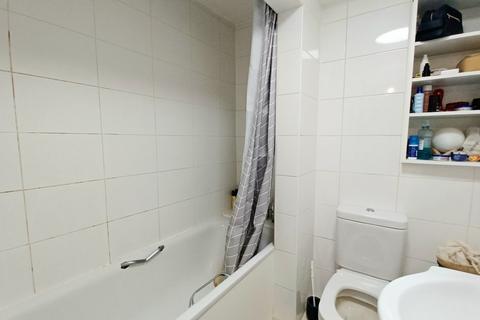 1 bedroom flat to rent, Newington green road, Islington