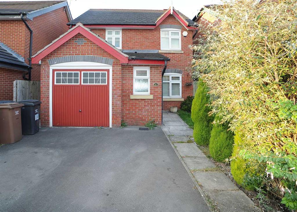 103 Dean Road, Cadishead M44 5AJ 3 bed detached house £990 pcm (£228 pw)