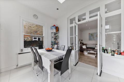 3 bedroom flat to rent, Alexandra Road, London, N8