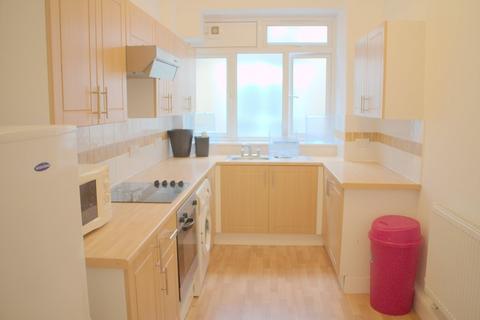 2 bedroom flat to rent, London Road, Southampton SO15