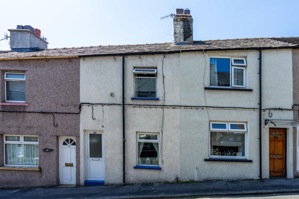 Albert Street, Millhead, Carnforth, LA5 9DR 2 bed terraced house £89,950