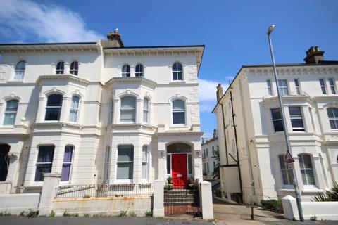 2 bedroom flat to rent, DYKE ROAD, BRIGHTON